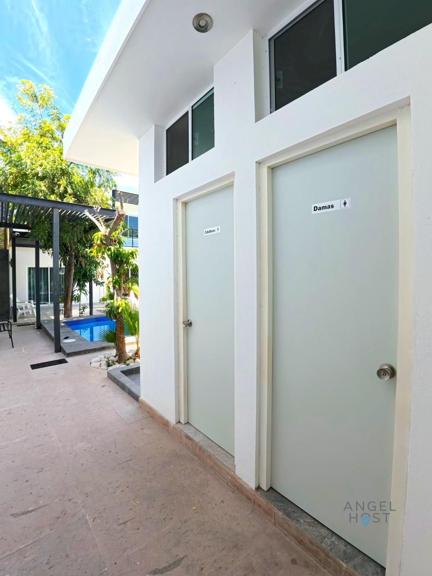 Commercial Zone Studios, Pool, Bbq And Beach 7 Blocks La Paz Exterior photo